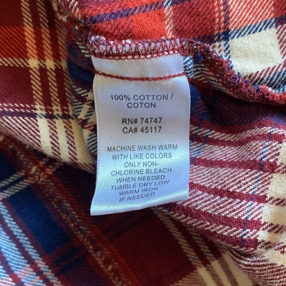 Red and blue flannel - Picture 6 of 6